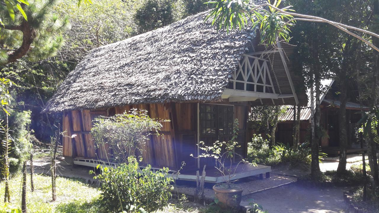 Les Acacias Bungalows Manambolo エクステリア 写真