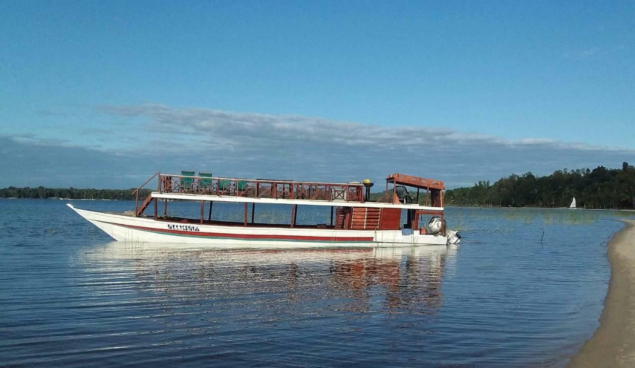 Les Acacias Bungalows Manambolo エクステリア 写真